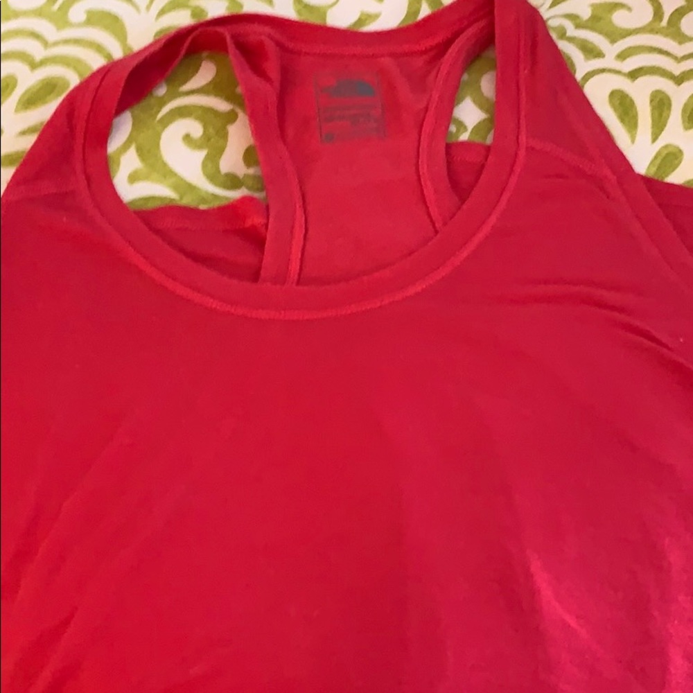 Top sleeveless